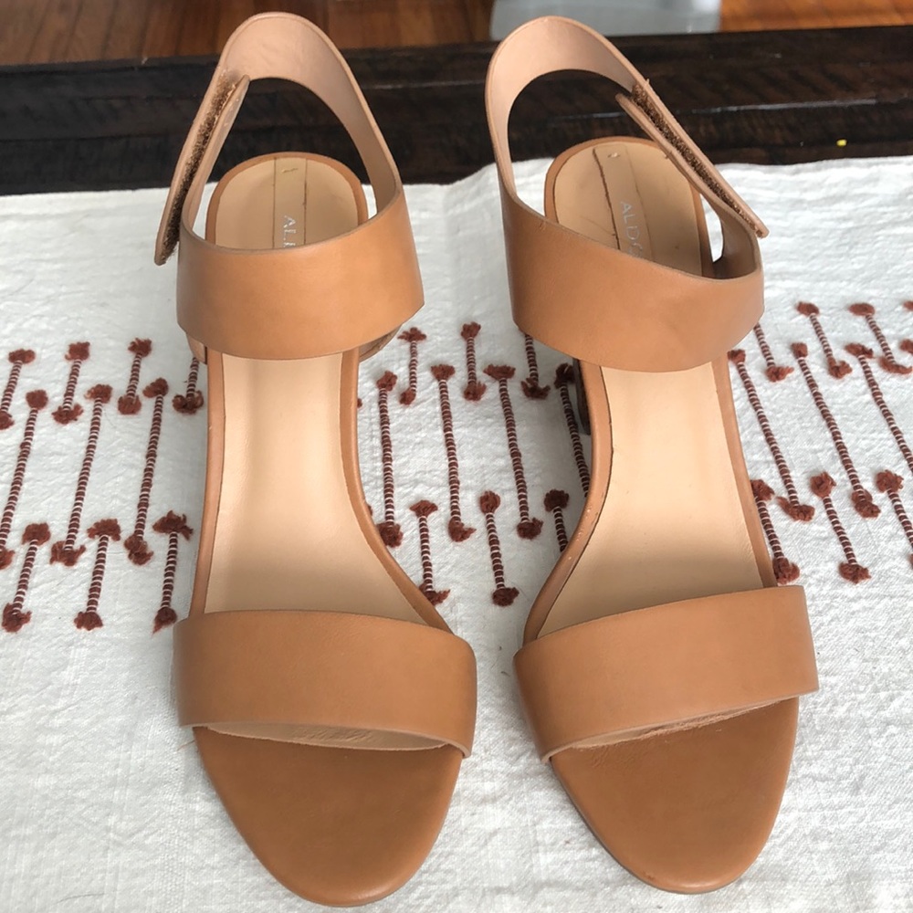 Block heeled sandals